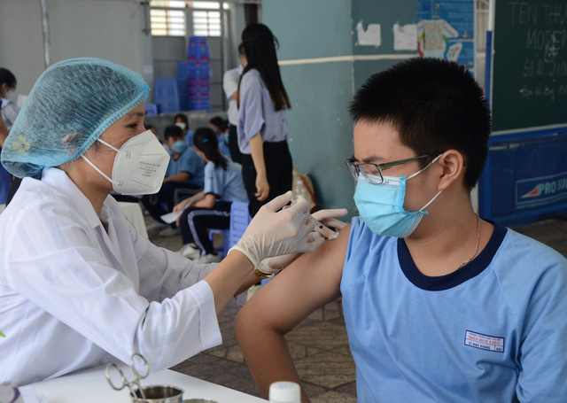 Hô Chi Minh-Ville commence la vaccination anti-Covid-19 des 5-11 ans